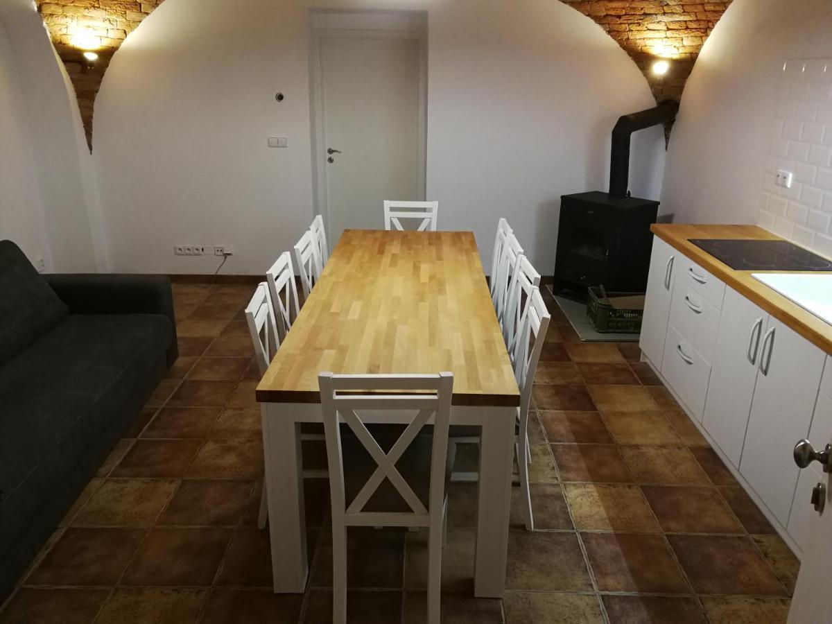 Apartmany Habanska, Cely Dum Pouzdrany Bagian luar foto