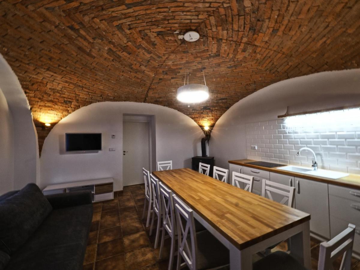 Apartmany Habanska, Cely Dum Pouzdrany Bagian luar foto