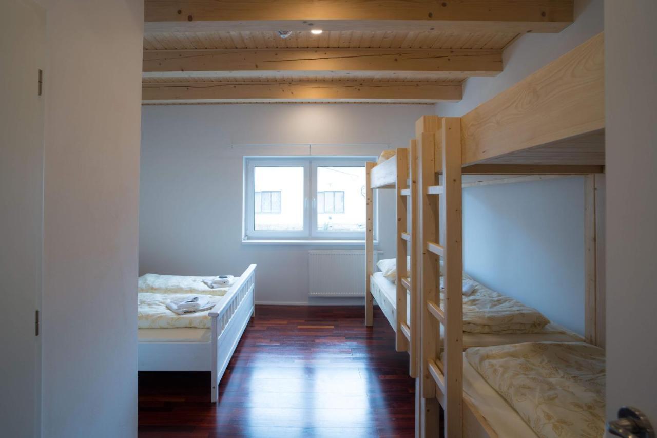 Apartmany Habanska, Cely Dum Pouzdrany Bagian luar foto