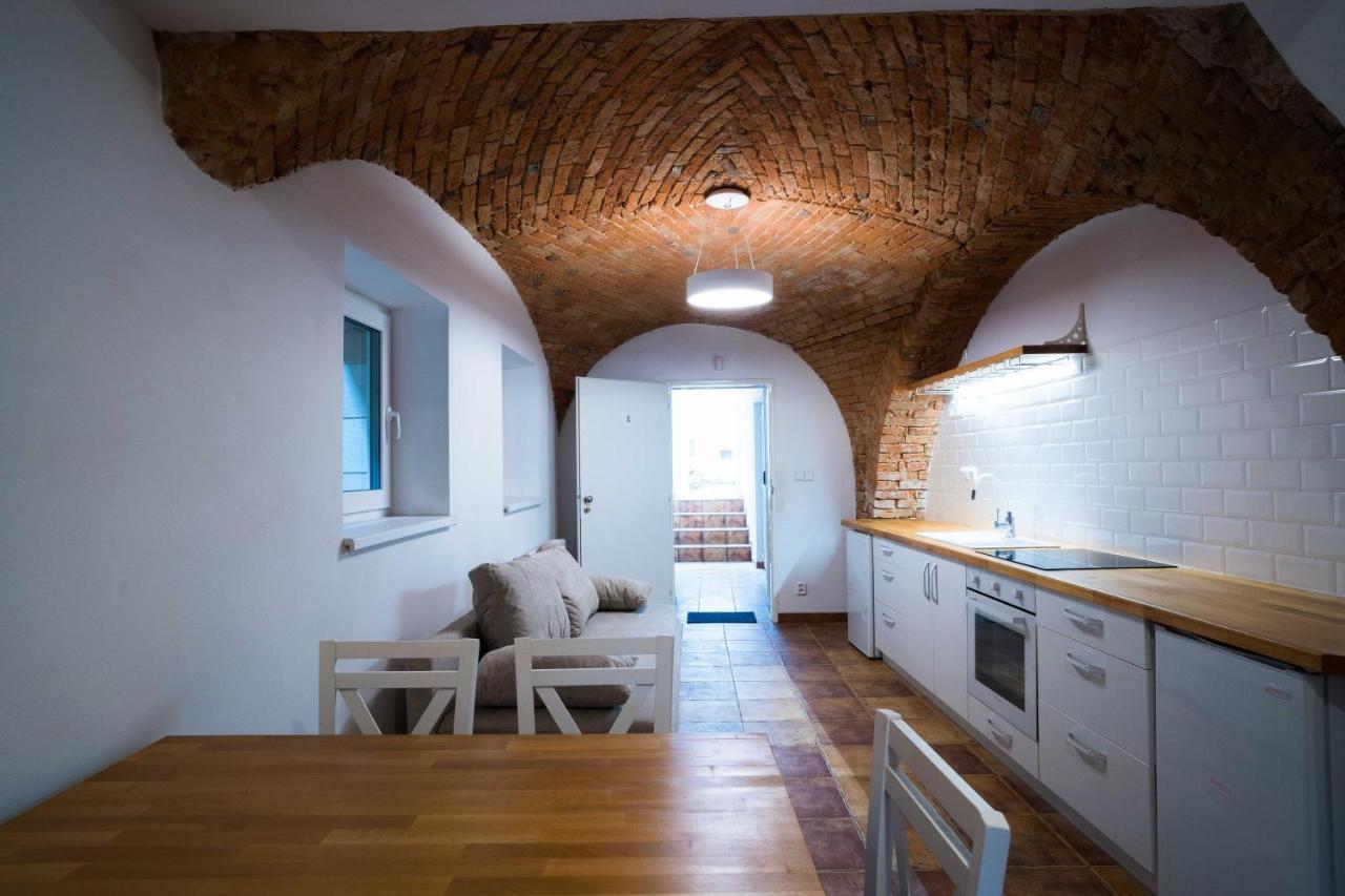 Apartmany Habanska, Cely Dum Pouzdrany Bagian luar foto