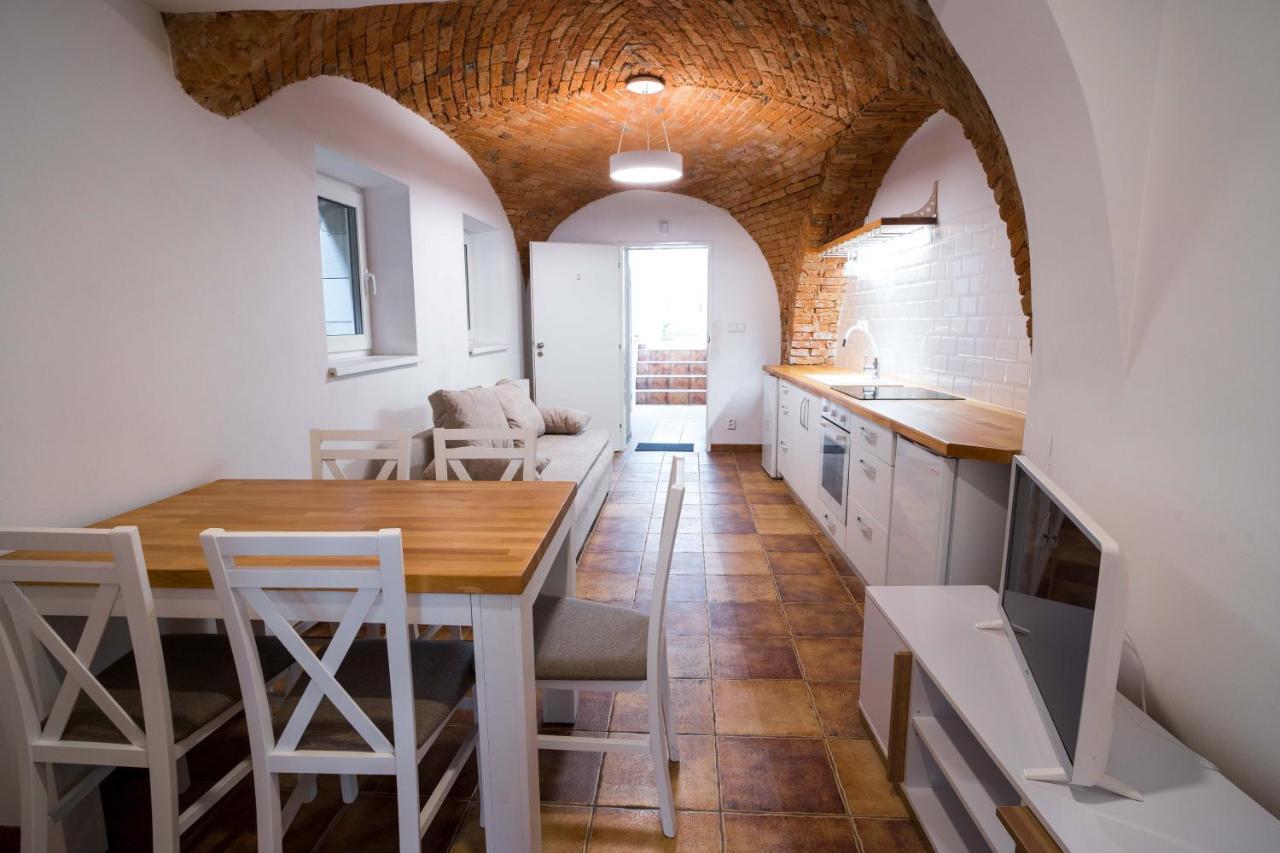 Apartmany Habanska, Cely Dum Pouzdrany Bagian luar foto