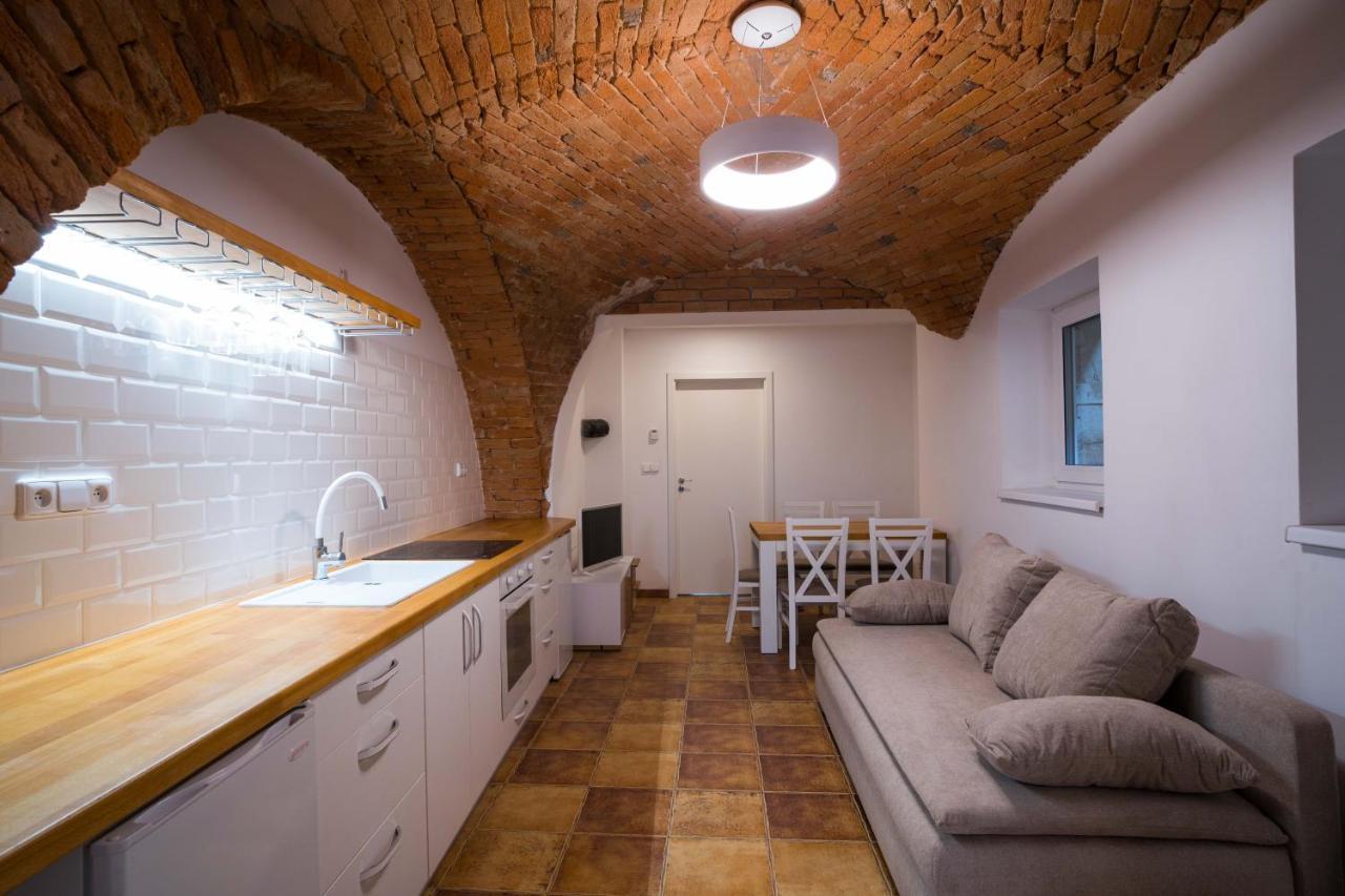 Apartmany Habanska, Cely Dum Pouzdrany Bagian luar foto