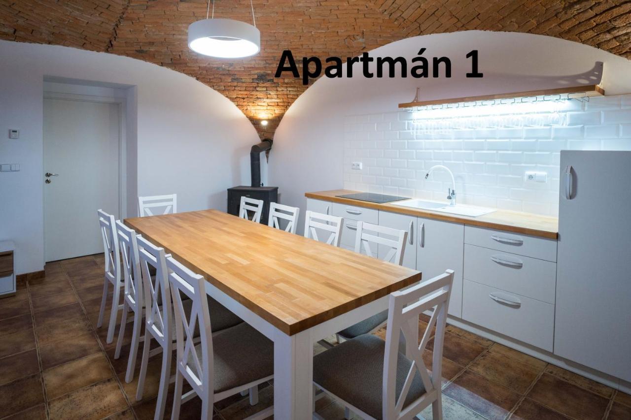 Apartmany Habanska, Cely Dum Pouzdrany Bagian luar foto