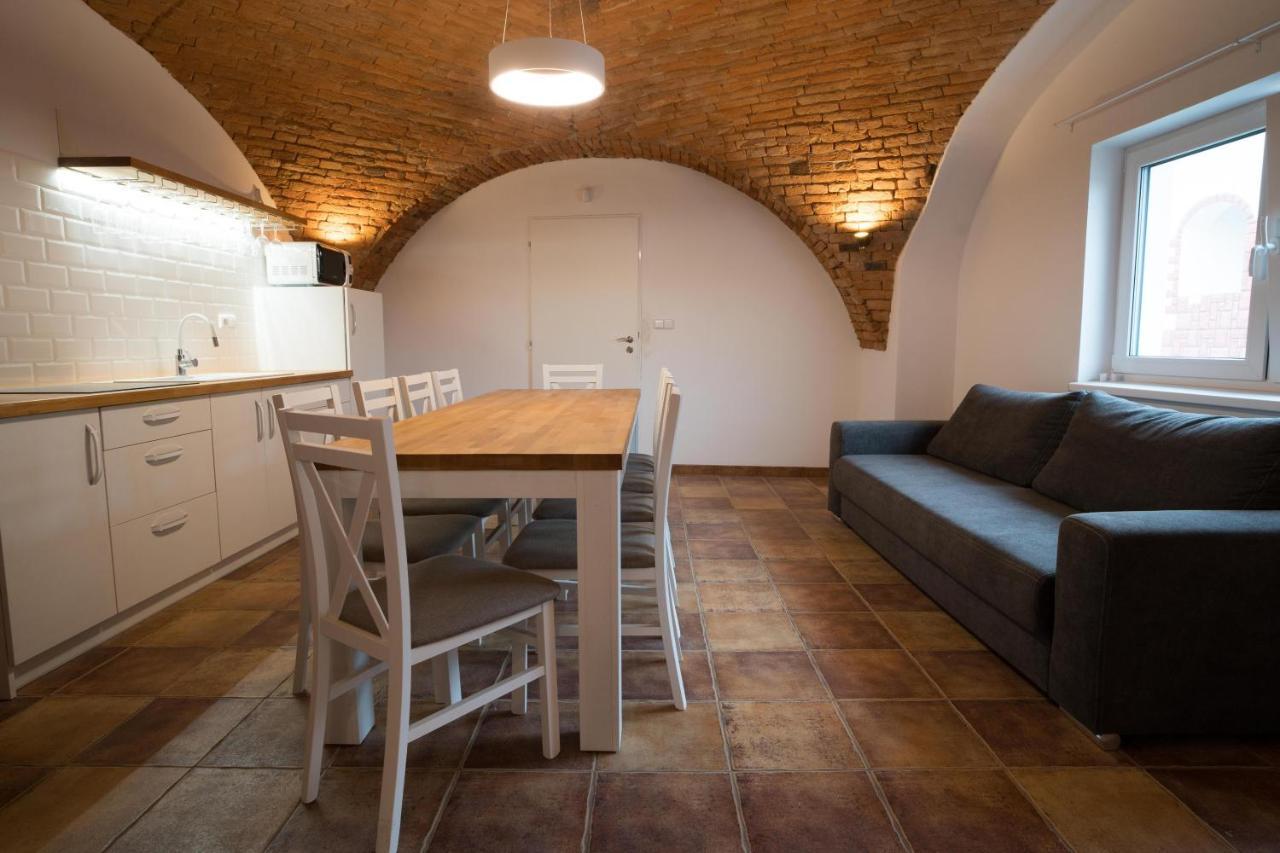Apartmany Habanska, Cely Dum Pouzdrany Bagian luar foto