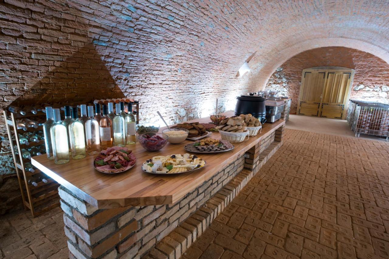 Apartmany Habanska, Cely Dum Pouzdrany Bagian luar foto