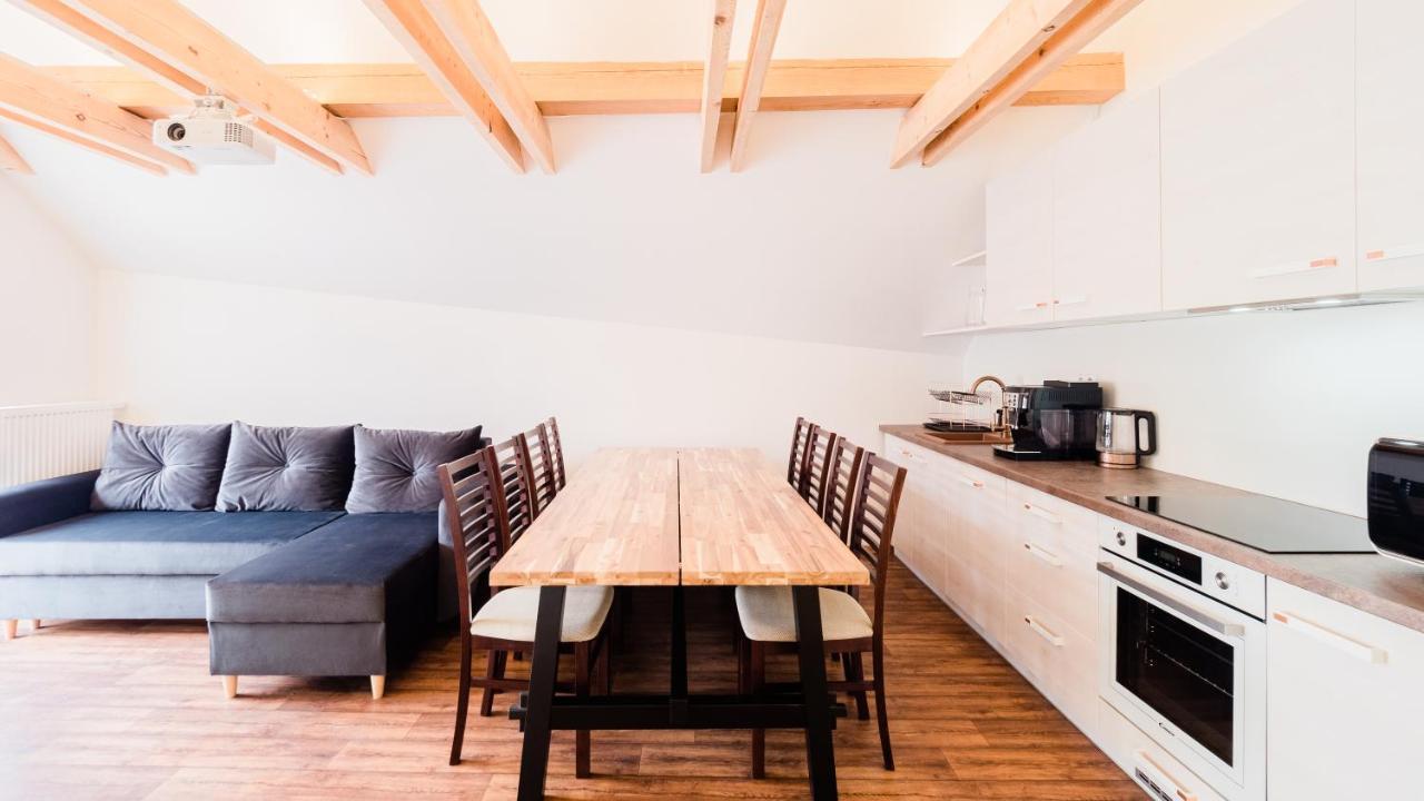 Apartmany Habanska, Cely Dum Pouzdrany Bagian luar foto